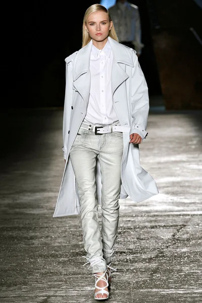Look 22